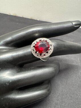 Silver Plated Oval Red Gemstone Ring With Halo Of Clear Accents Size 8 Elegant S